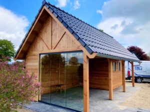 Tuinhuis met glas