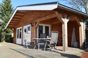 Tuinhuis met buitenplek