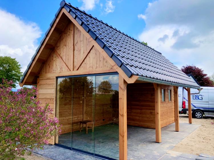 Tuinhuis met glas